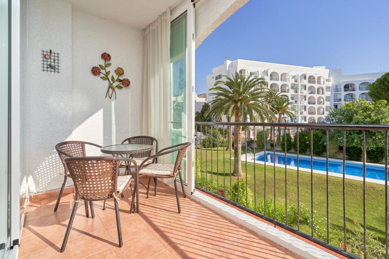 Carabeo 23- Acceso A La Playa Apartment Nerja Bagian luar foto