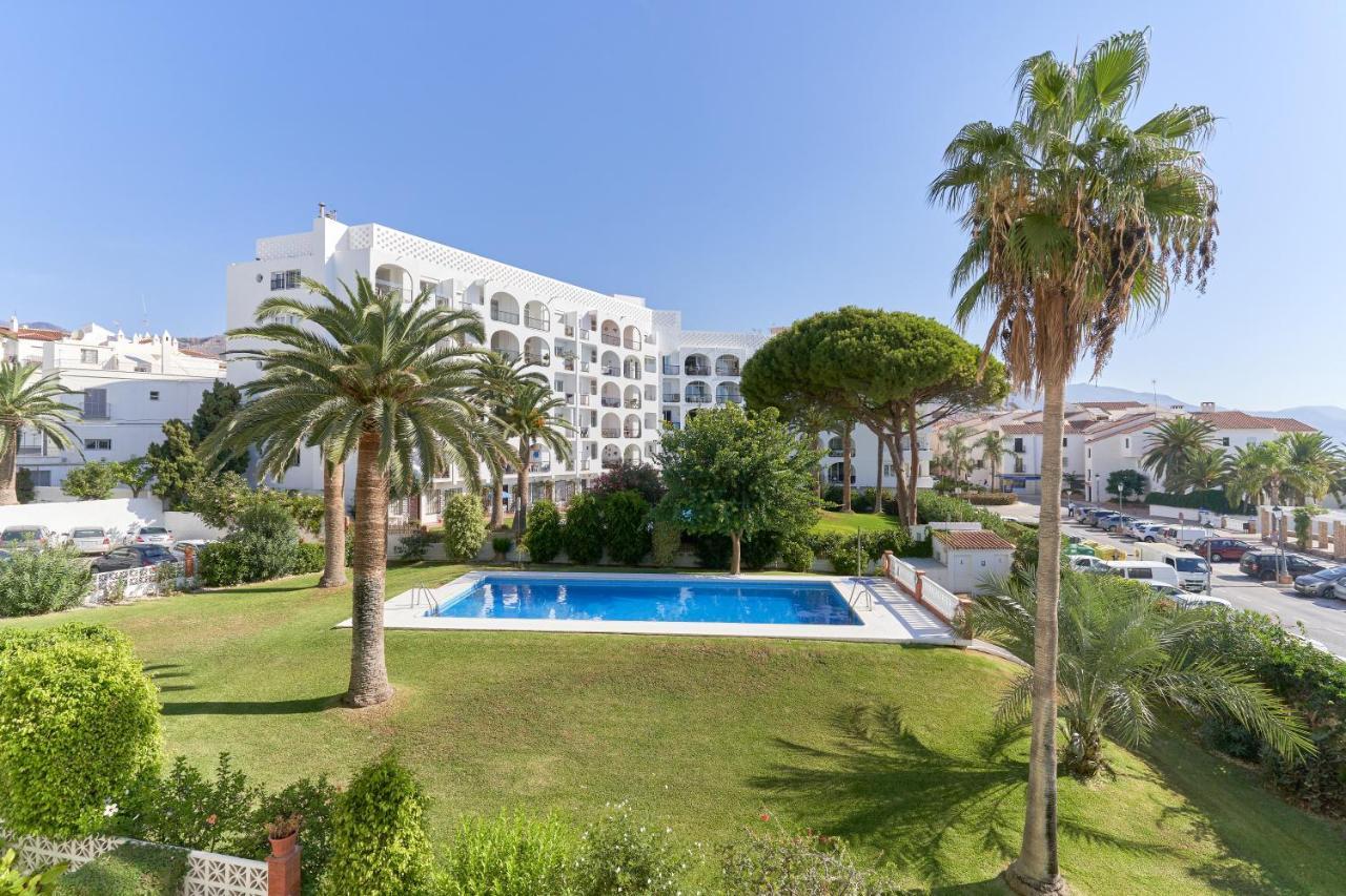 Carabeo 23- Acceso A La Playa Apartment Nerja Bagian luar foto